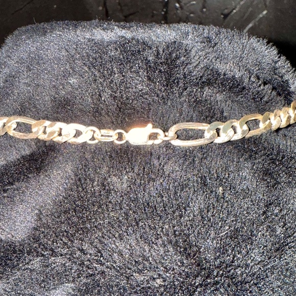 Sterling Silver Figaro Chain - Picture 6 of 6